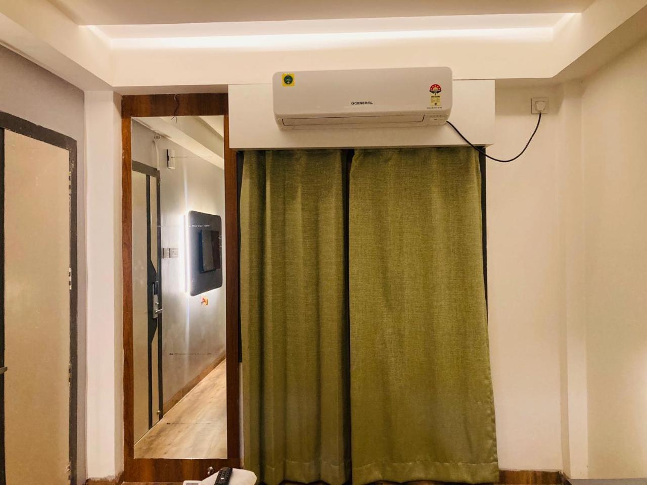 The Lavish Stay Varanasi Exterior photo