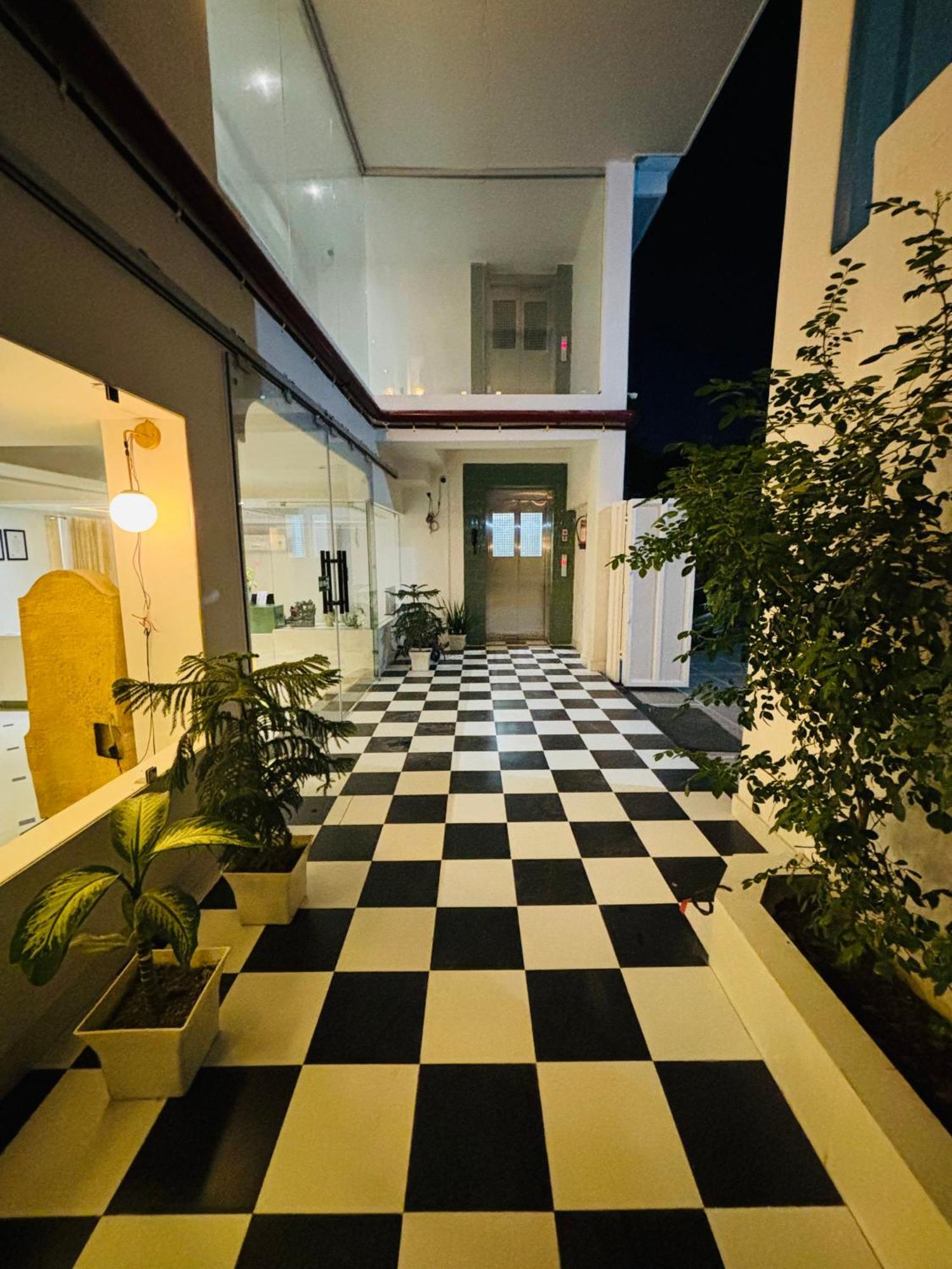 The Lavish Stay Varanasi Exterior photo