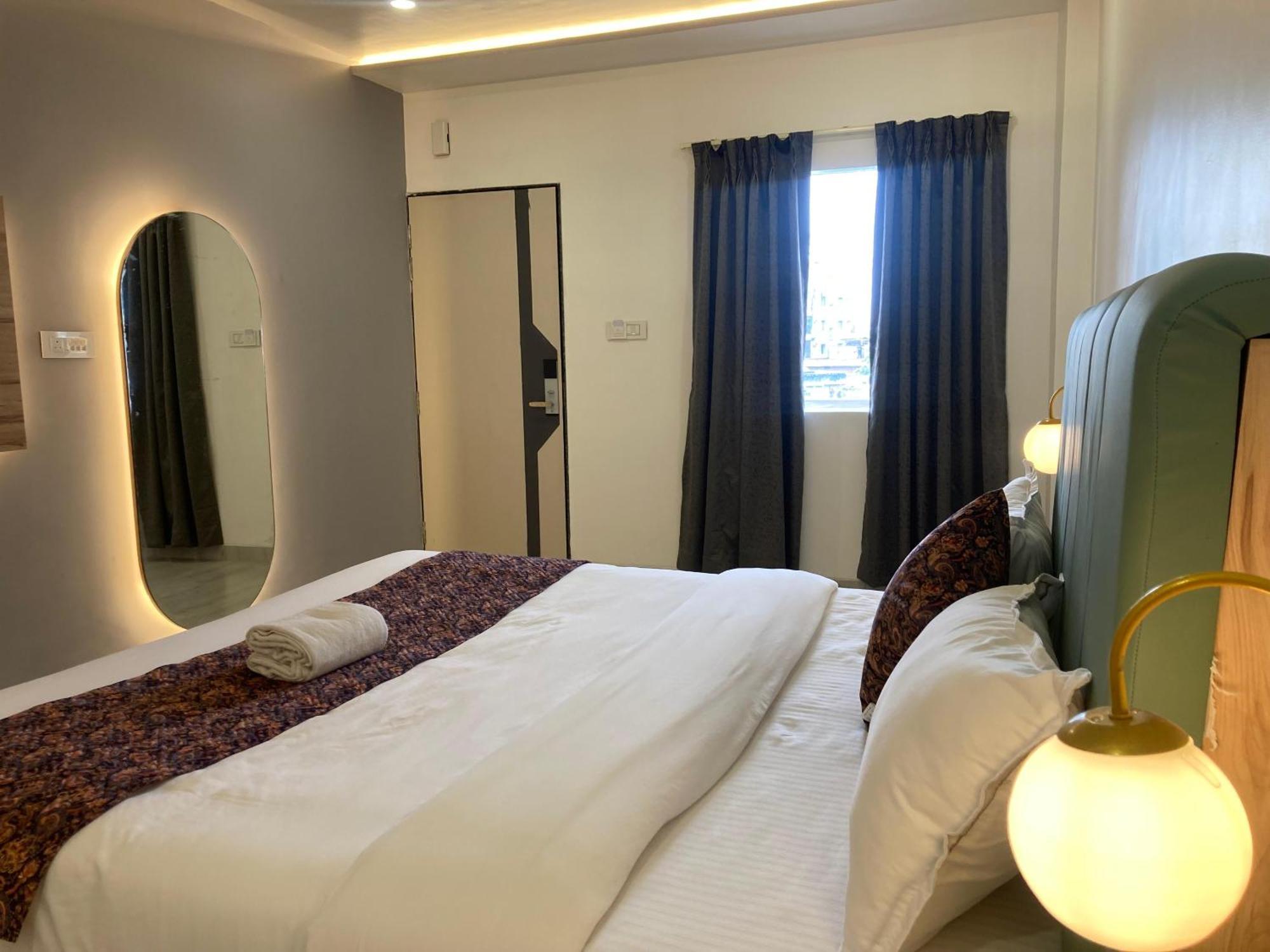 The Lavish Stay Varanasi Exterior photo