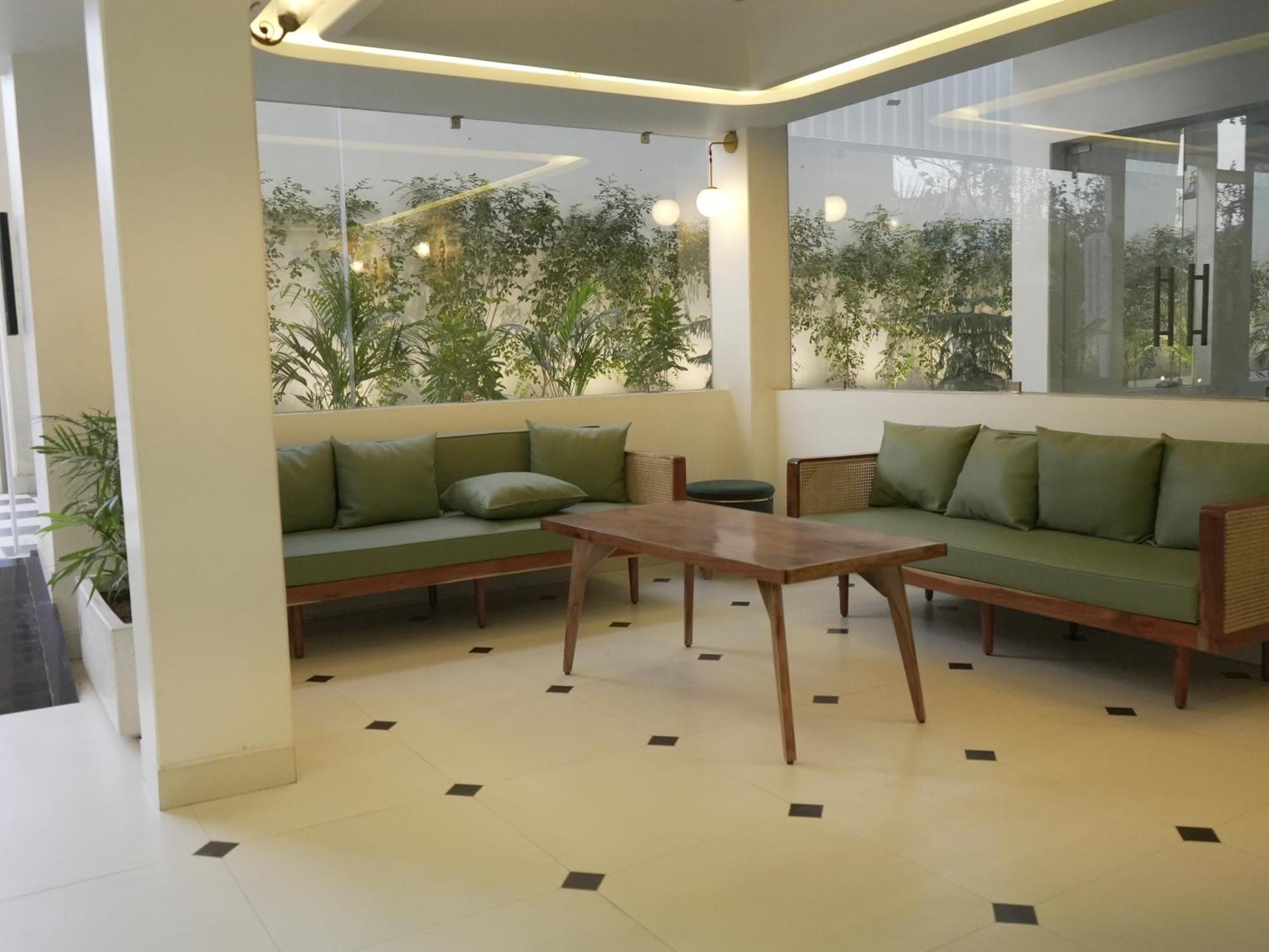 The Lavish Stay Varanasi Exterior photo