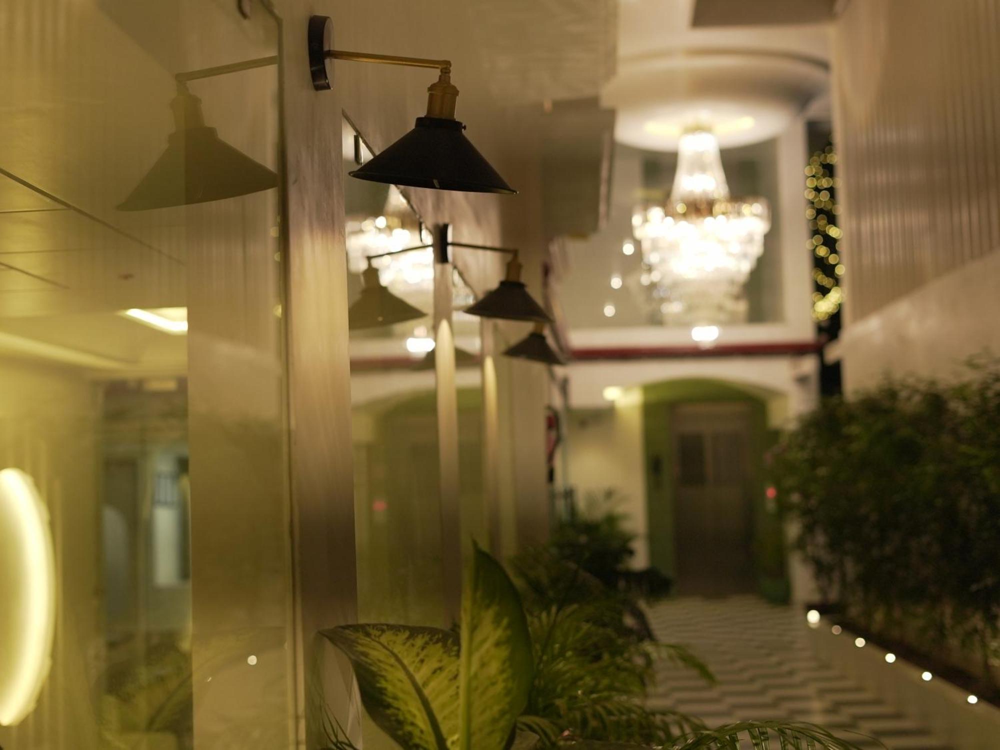 The Lavish Stay Varanasi Exterior photo